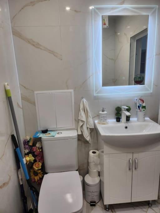 Modern Apartment. Best Location โซเฟีย ภายนอก รูปภาพ